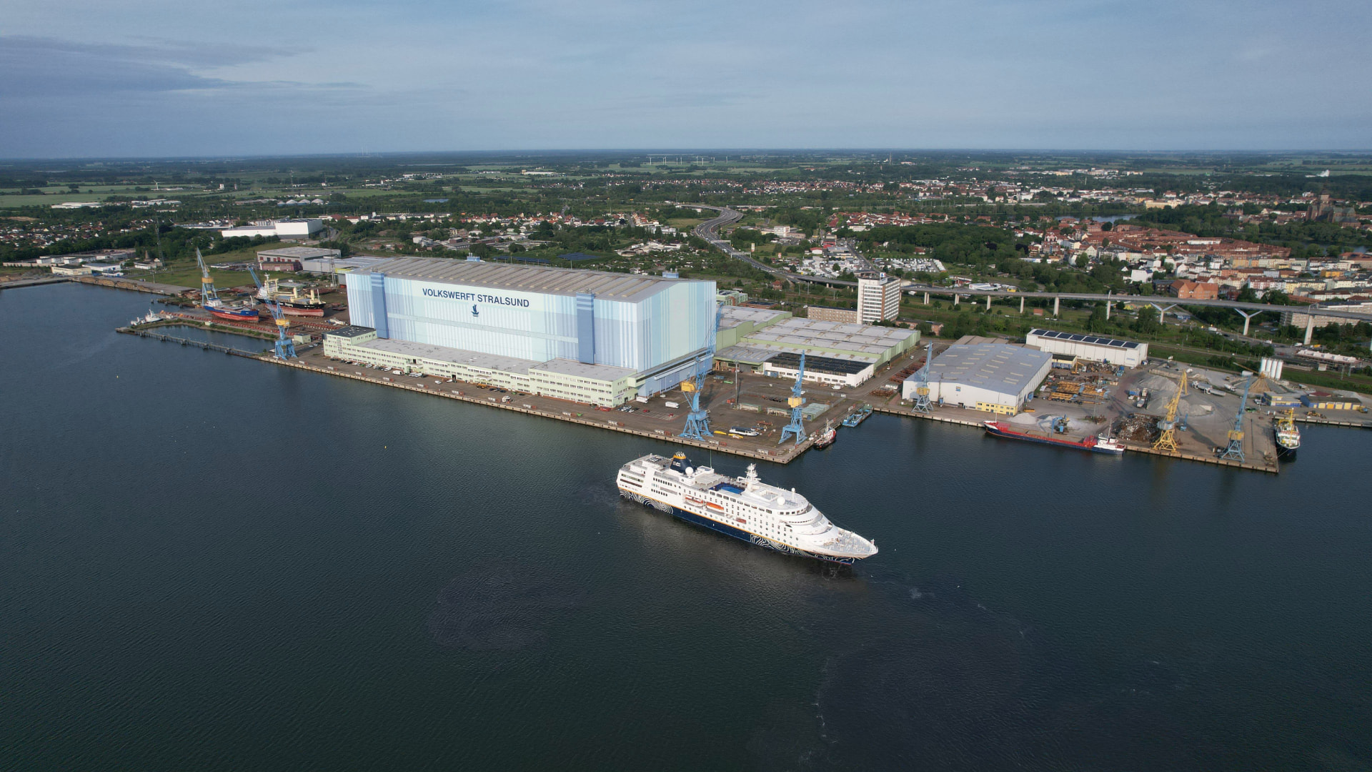 Dörries Yachts signs lease for construction facilities at Volkswerft Stralsund